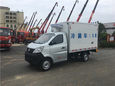 贵州铜仁市福田新冠疫苗运输车价格及厢体制造说明