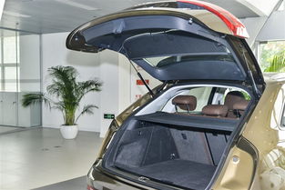 奥迪Q3 2015款35 TFSI quattro 技术型 行李厢空间与实用性深度解析